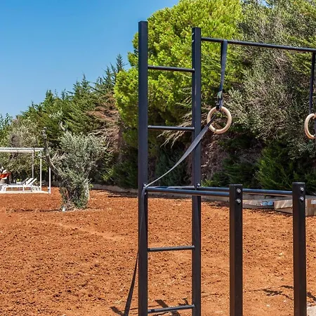 Beach With Private Pool In Peaceful Location Torre Suda