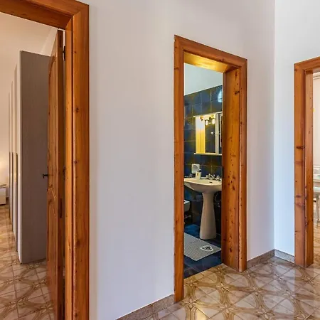 Beach With Private Pool In Peaceful Location Villa *