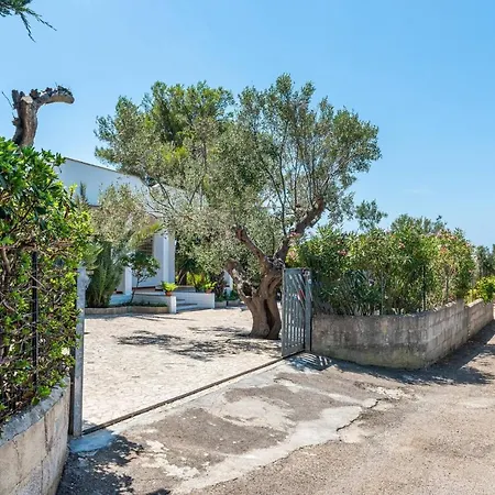 Villa Beach With Private Pool In Peaceful Location
