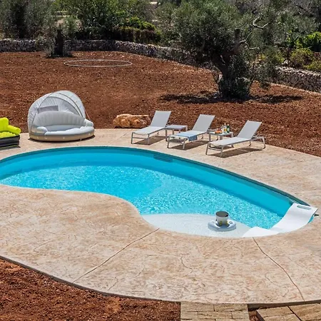 Beach With Private Pool In Peaceful Location * Torre Suda